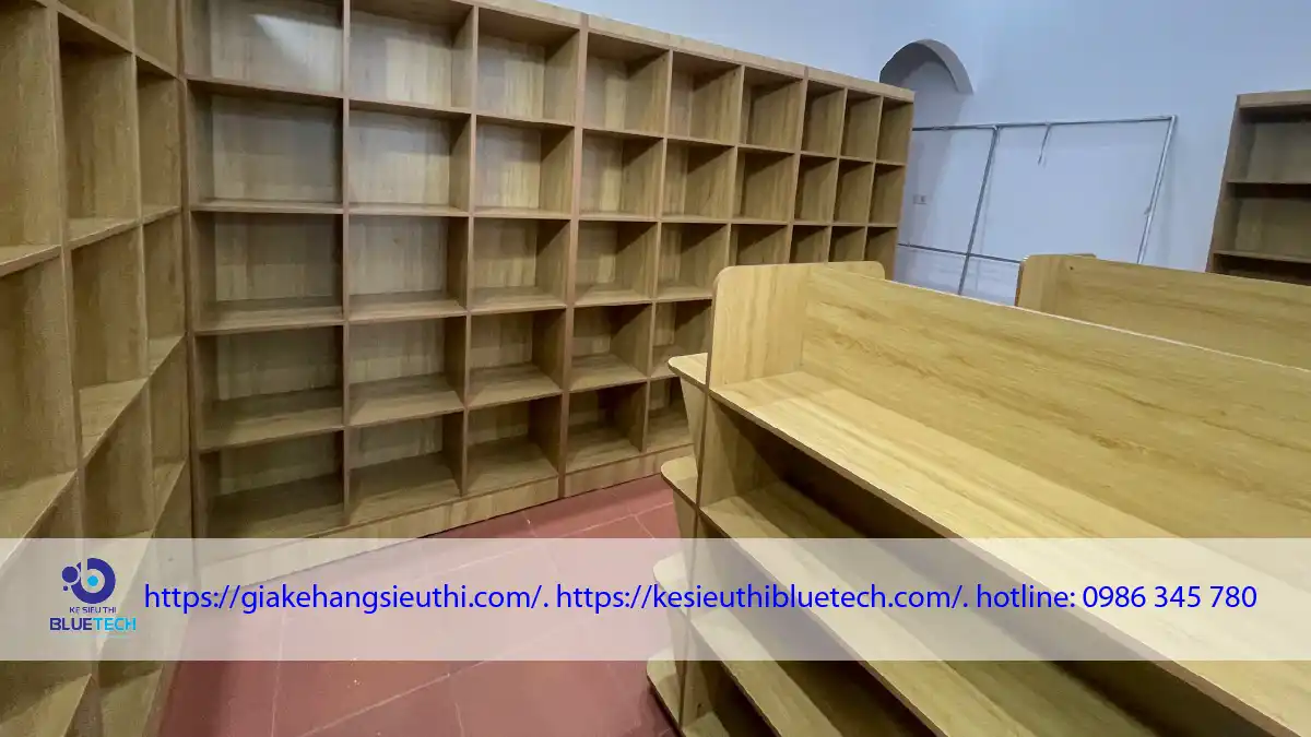 Hệ thống kệ gỗ nhà sách thiết kế nhiều ngăn linh hoạt tối ưu không gian trưng bày bởi Bluetech